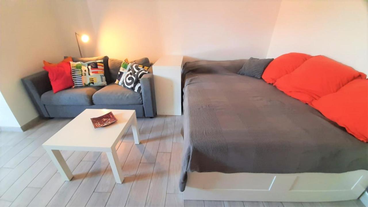 Accomodo Mim23 Monolocale Navigli Lägenhet Milano Exteriör bild